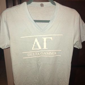 “ΔΓ Delta Gamma” v neck shirt